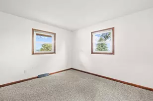 12048 N Tower Rd, Byron, IL 61010 - Photo 21