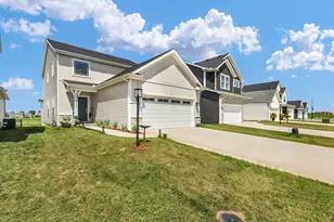 4512 Legends Dr, Champaign, IL 61822 - Photo 5