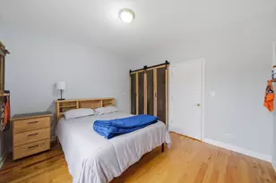 2217 W Farwell Ave, Chicago, IL 60645 - Photo 13