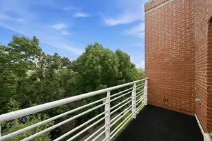2217 W Farwell Ave, Chicago, IL 60645 - Photo 7