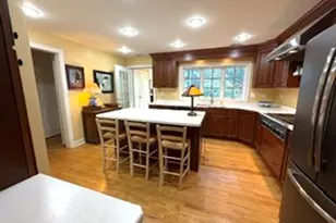 350 Ridgewood Ave, Glen Ellyn, IL 60137 - Photo 7