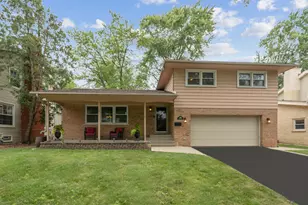 818 Elm St, Flossmoor, IL 60422 - Photo 1
