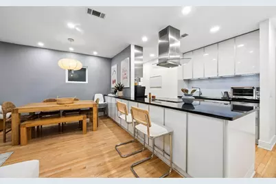 219 W Wisconsin Street #1A, Chicago, IL 60614 - Photo 5