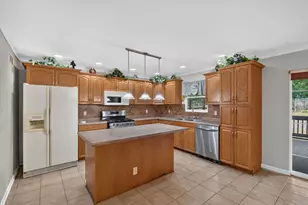 523 Chisholm Trail, Rockford, IL 61101 - Photo 13