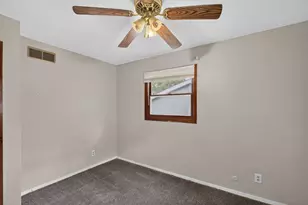523 Chisholm Trail, Rockford, IL 61101 - Photo 25