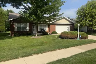 2806 Becker Dr, Peru, IL 61354 - Photo 1