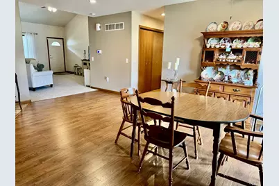 2806 Becker Drive, Peru, IL 61354 - Photo 5