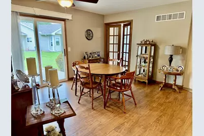2806 Becker Drive, Peru, IL 61354 - Photo 9