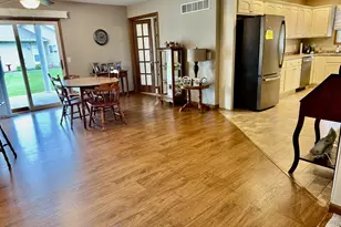 2806 Becker Dr, Peru, IL 61354 - Photo 11