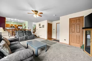 26504 W Stonebriar Way, Channahon, IL 60410 - Photo 13