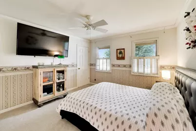 38172 N Holdridge Avenue, Beach Park, IL 60087 - Photo 21