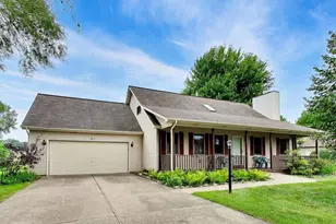 38172 N Holdridge Ave, Beach Park, IL 60087 - Photo 1