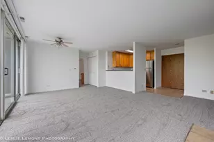 5950 Oakwood Dr, Lisle, IL 60532 - Photo 5