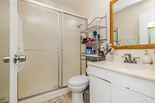 2016 Raleigh Pl, Hoffman Estates, IL 60169 - Photo 15
