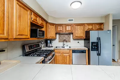 2016 Raleigh Place, Hoffman Estates, IL 60169 - Photo 5