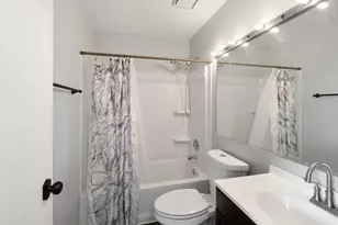 3318 Southport Dr, Island Lake, IL 60042 - Photo 13