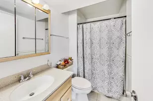 17 Windgate Ct, Streamwood, IL 60107 - Photo 19