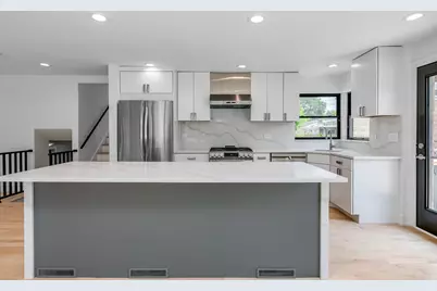 7323 N Kedvale Avenue, Lincolnwood, IL 60712 - Photo 25