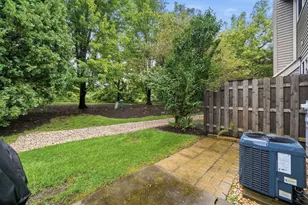 184 Stockton Dr, Grayslake, IL 60030 - Photo 21