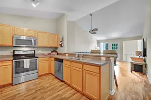 1484 McClure Rd, Aurora, IL 60505 - Photo 7