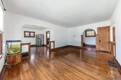 638 S Spencer Street, Aurora, IL 60505 - Photo 5