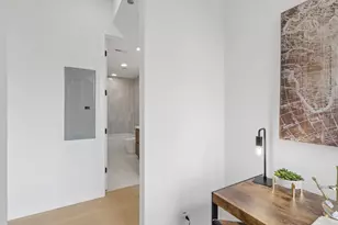 2072 N Western Ave, Chicago, IL 60647 - Photo 21