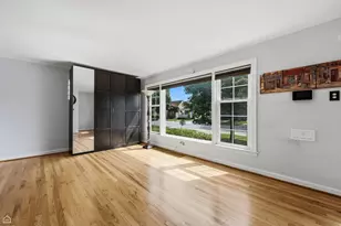 4834 N Mulligan Ave, Chicago, IL 60630 - Photo 3