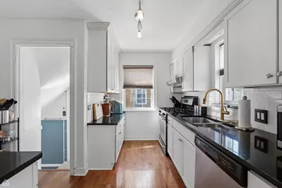 4834 N Mulligan Avenue, Chicago, IL 60630 - Photo 7