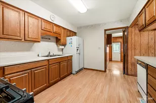 34W268 Giese Rd, Batavia, IL 60510 - Photo 11
