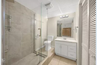1002 Hobson Drive, Buffalo Grove, IL 60089 - Photo 23