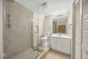 1002 Hobson Dr, Buffalo Grove, IL 60089 - Photo 23