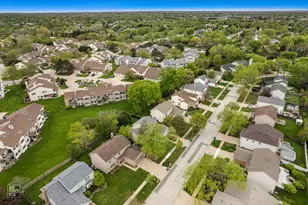 1002 Hobson Dr, Buffalo Grove, IL 60089 - Photo 33