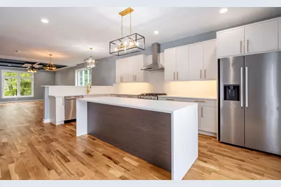 306 N Parkside Avenue, Chicago, IL 60644 - Photo 7