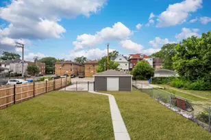 306 N Parkside Ave, Chicago, IL 60644 - Photo 27