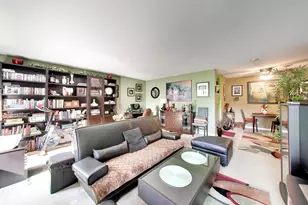 420 Walnut Creek Ln, Lisle, IL 60532 - Photo 5