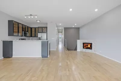 1649 W Cortland Street #401, Chicago, IL 60622 - Photo 5