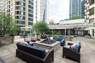 400 E Ohio St, Chicago, IL 60611 - Photo 27