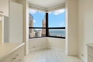 400 E Ohio St, Chicago, IL 60611 - Photo 15