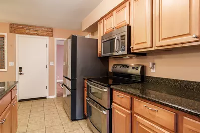 1811 Randolph Drive, Rockford, IL 61103 - Photo 11