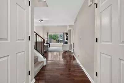1723 Leeds Court #1, Mundelein, IL 60060 - Photo 3