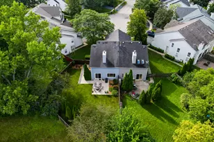 1723 Leeds Ct, Mundelein, IL 60060 - Photo 27