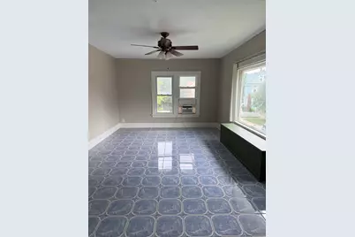 [Address not provided], Waukegan, IL 60085 - Photo 5