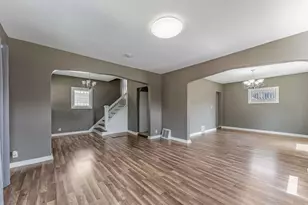 228 Richards St, Joliet, IL 60433 - Photo 7