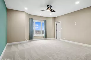 1 Renaissance Pl, Palatine, IL 60067 - Photo 29