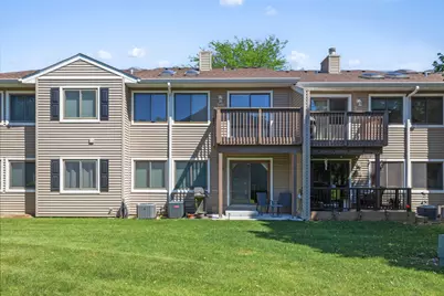995 S Pinetree Circle #995, Buffalo Grove, IL 60089 - Photo 13