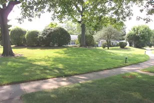 7415 Chevy Chase Ct, Fox Lake, IL 60020 - Photo 13