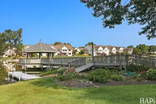 7415 Chevy Chase Ct, Fox Lake, IL 60020 - Photo 17