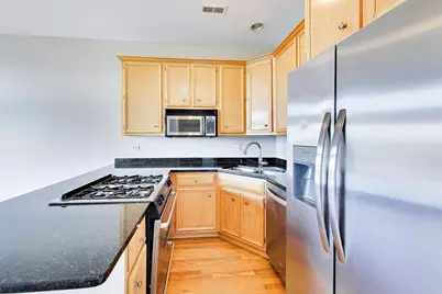 1875 N Winnebago Avenue #7, Chicago, IL 60647 - Photo 7