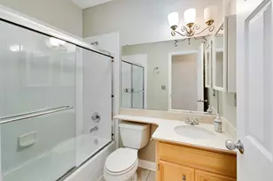 1875 N Winnebago Ave, Chicago, IL 60647 - Photo 13