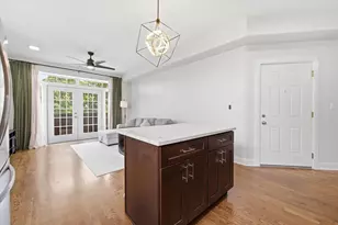 6500 S Minerva Ave, Chicago, IL 60637 - Photo 5